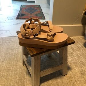 Teva platform universal